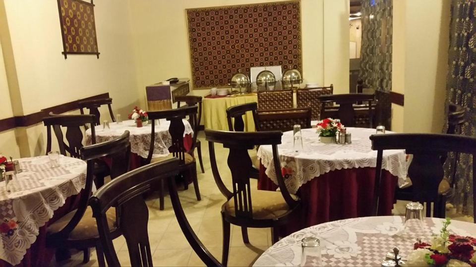 Hotel Regent Rawalpindi Exterior foto